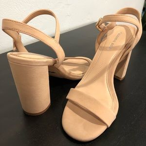 Gianni Bini Nude Pumps 6M